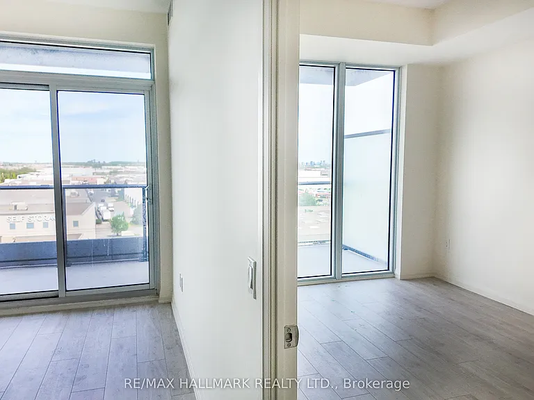 8960 Jane St #621 — Photo 11