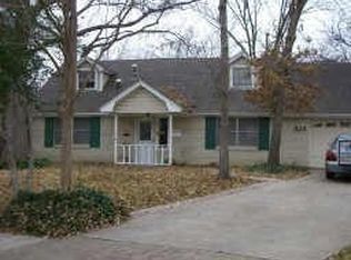 525 Huntingdon Ct, Irving, TX 75061