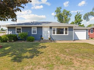 2442 Teresa Dr SW, Cedar Rapids, IA 52404