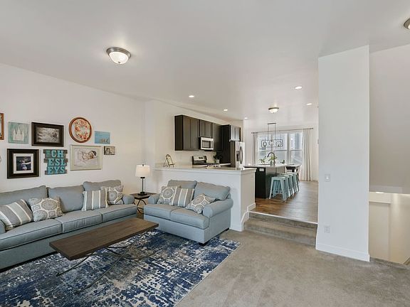 3rd image of 14863 S White Rock Ln