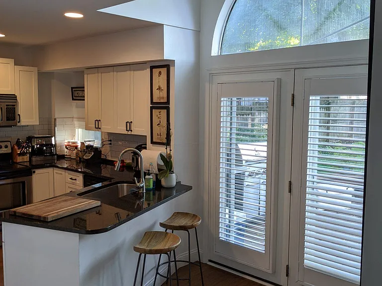 1034 Highland St — Photo 10