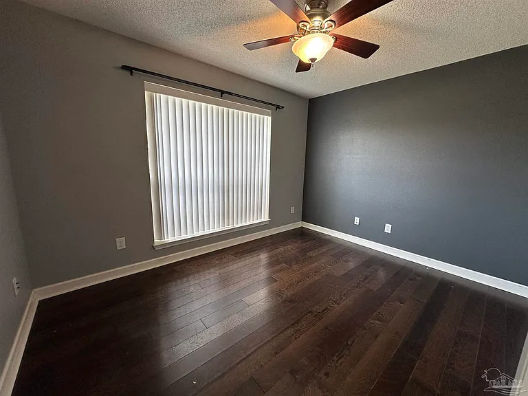 616 Buoy Dr — Photo 21