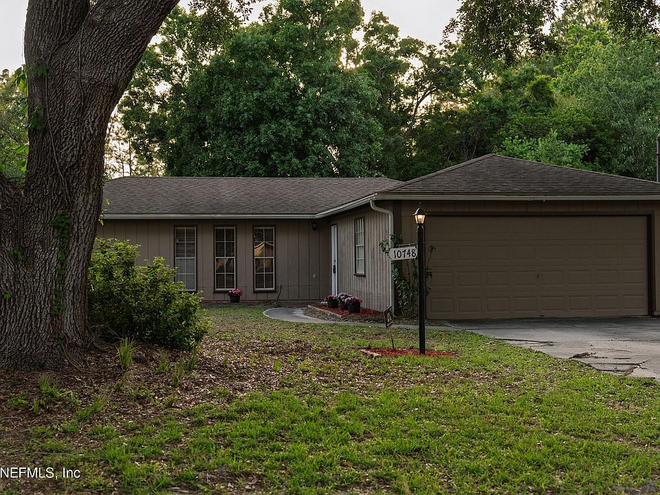 1st image of 10748 CLYDESDALE Drive E