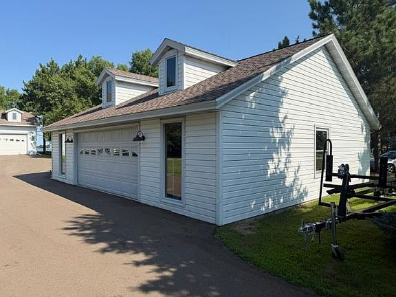 5th image of 45207 Lamplight Dr