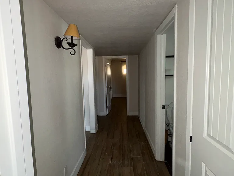 406 S Balboa Rd — Photo 12