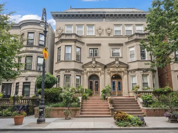 410 Stuyvesant Avenue image 1 of 42