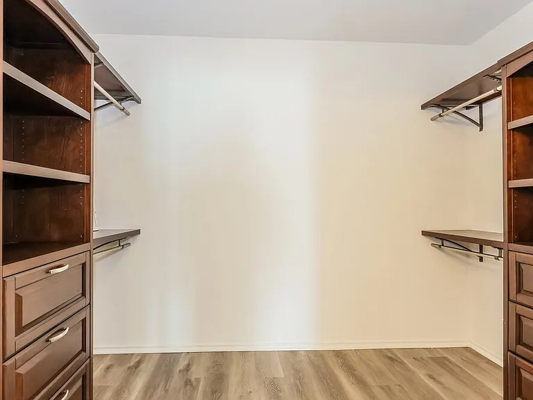 302 Falling Pine Dr — Photo 14
