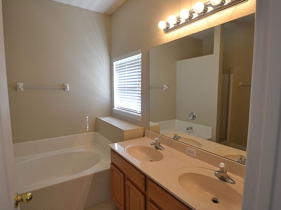 5th image of 3193 Dasha Palm Dr
