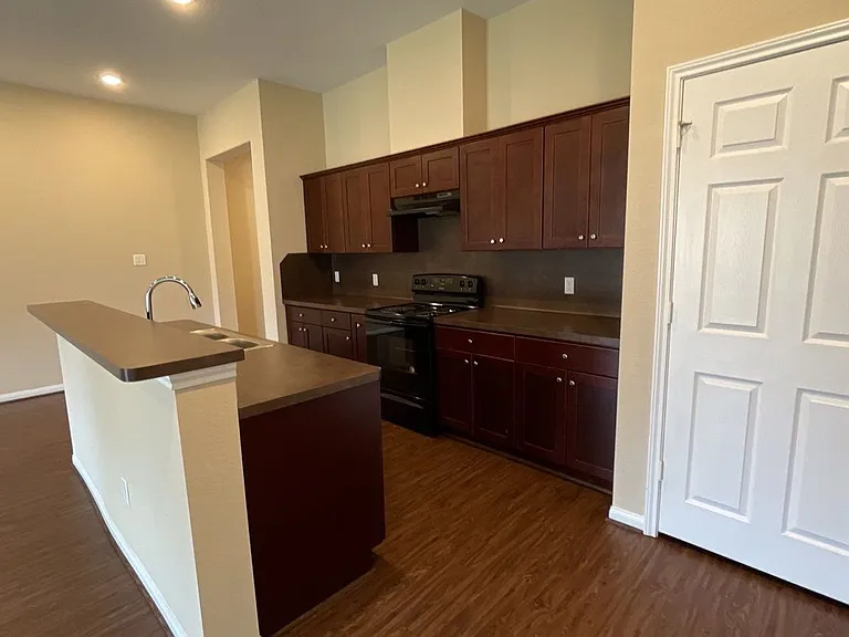8017 Charlesmont St — Photo 20
