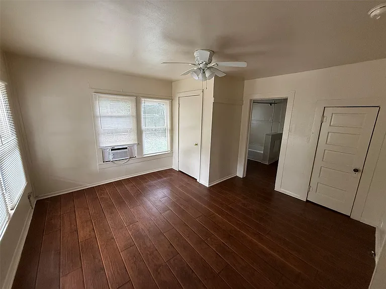 2812 Angier Rd — Photo 4