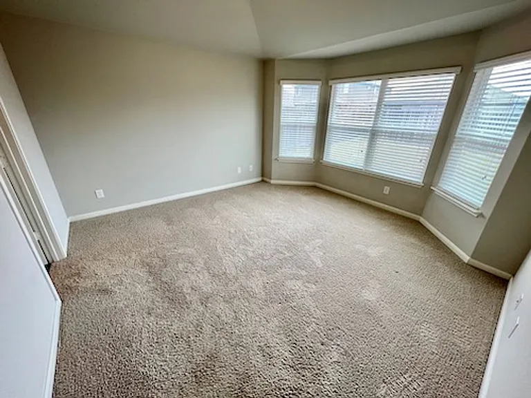 2277 Olive Hill Dr — Photo 11