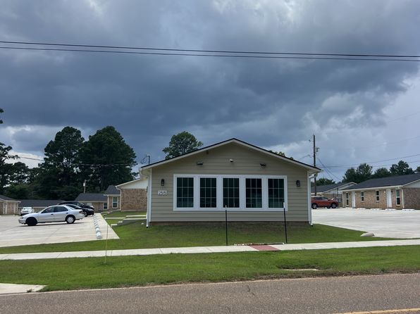 2515 Kavanaugh Rd #18