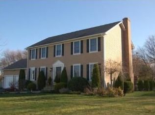 18 Split Creek Ct, Cranston, RI 02921