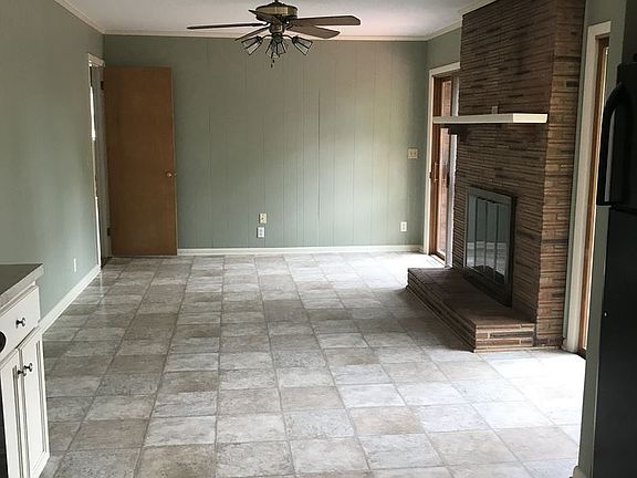4th image of 2216 Craigmeade Cir