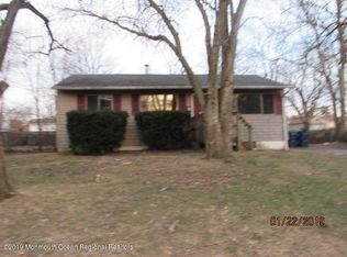 14 Bucknell Dr, South Toms River, NJ 08757