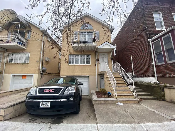 66-27 53rd Ave, Maspeth, NY 11378