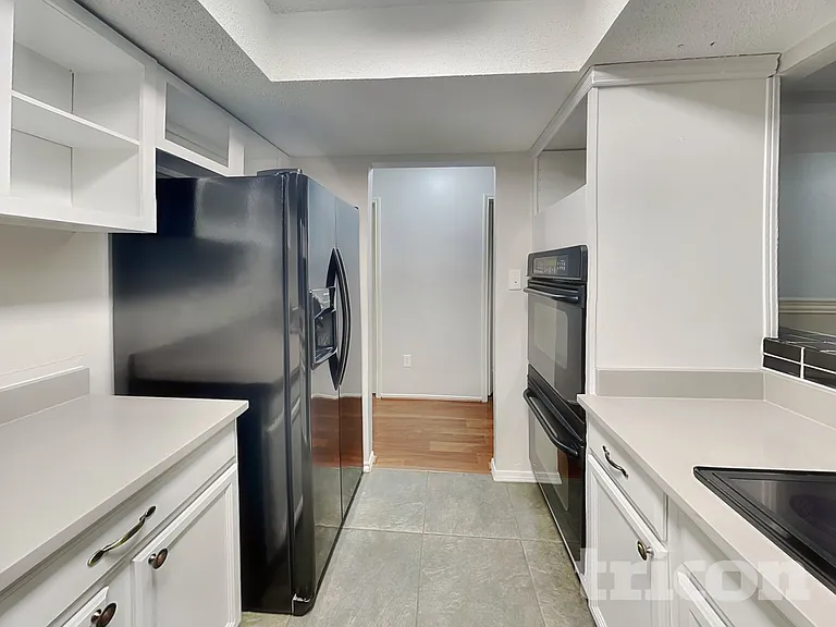 5506 Lordsburg Trl — Photo 5