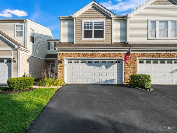 6780 Slate Dr, Carpentersville, IL 60110