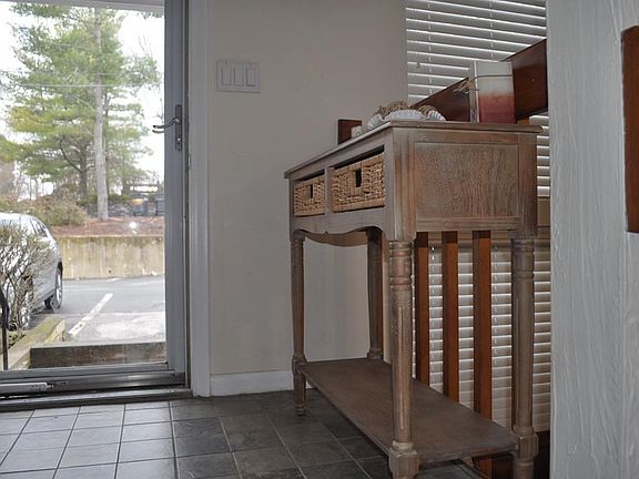 3rd image of 159 Tall Oaks Dr Unit C