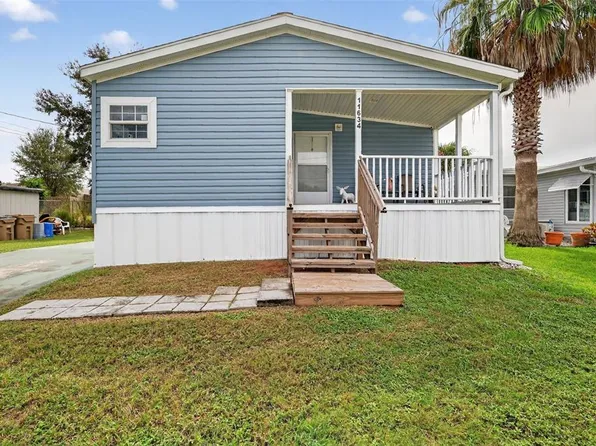 11634 Hickory Ln, Tavares, FL 32778