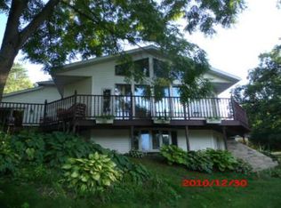 E3911 Pierce Rd, La Valle, WI 53941