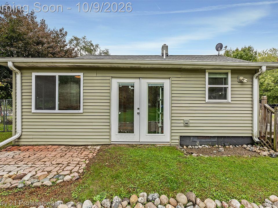 801 Forest Dr, photo 18
