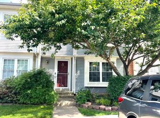21751 Marigold Cir, Sterling, VA 20164