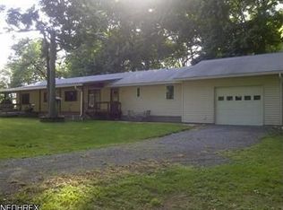 42196 Dan Smith Rd, Wellsville, OH 43968