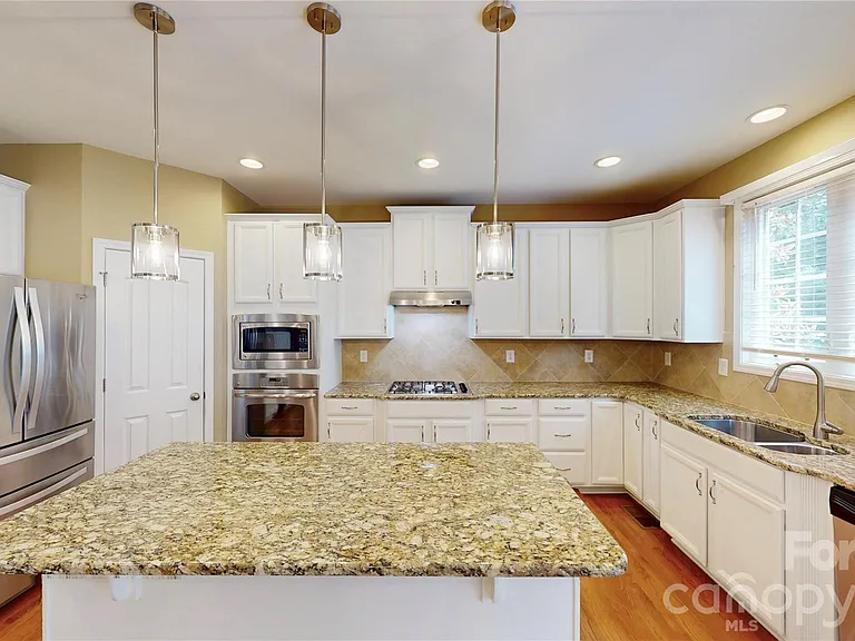 1505 Aringill Ln — Photo 10