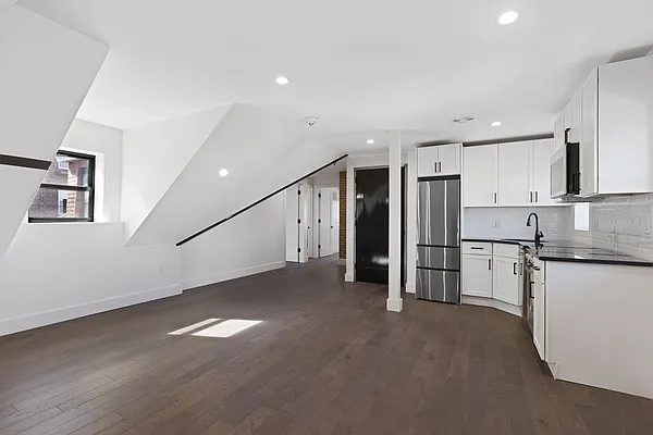 Rented by Compass | media 4