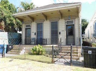 3910 Laurel St, New Orleans, LA 70115
