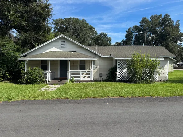 37417 Beauchamp Ave, Dade City, FL 33523