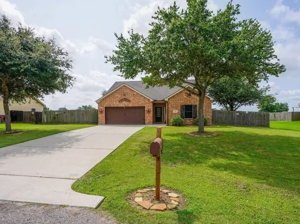 5942 Wild Flower Rd, Sealy, TX 77474