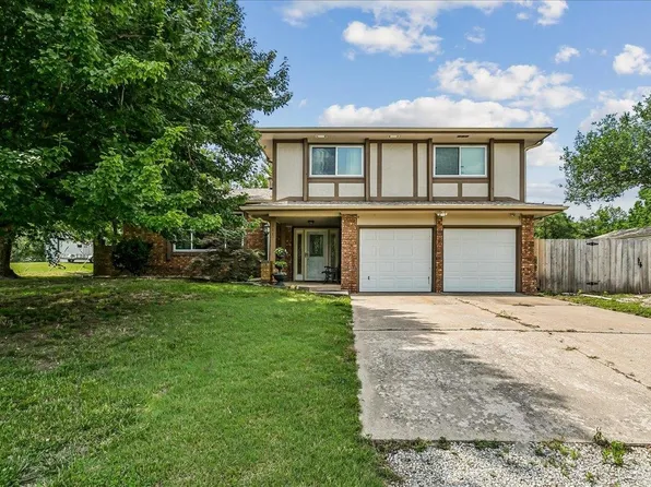 1113 E Springdale St, Derby, KS 67037