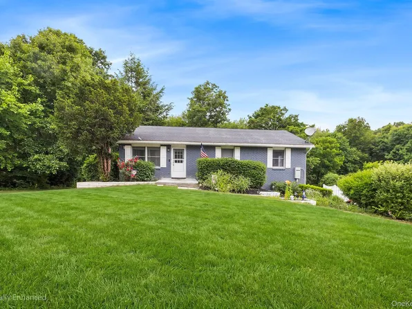 11 Sharon Drive, Highland, NY 12528