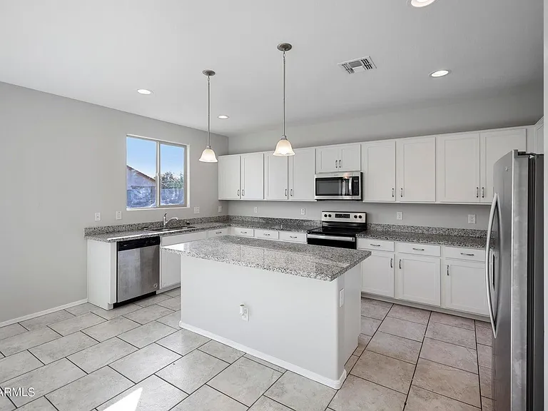 7135 W Rancho Dr — Photo 16