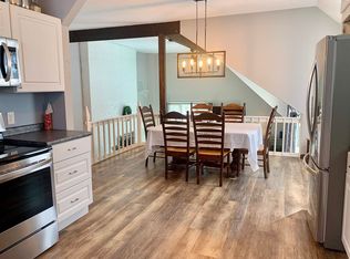 1221 Baker Turn UNIT E, Hartford, VT 05047