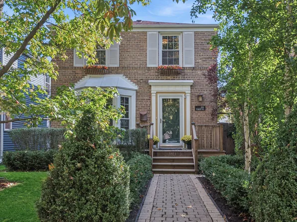 1811 Laurel Ave, Evanston, IL 60201