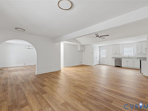 3rd image of 303 Dry Bridge Rd