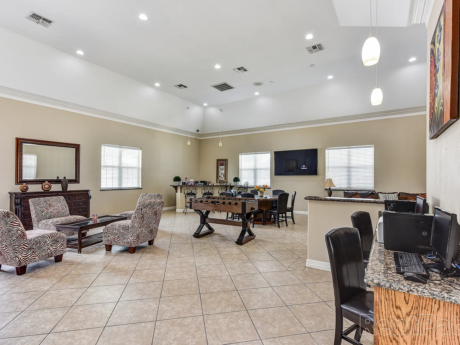 Redbud Place Apartments — Photo 2