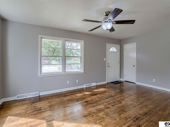 4th image of 7622 Sherman Dr