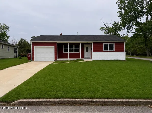 44 Chancellor Court, Toms River, NJ 08757