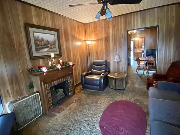 2nd image of 409 Avenue C