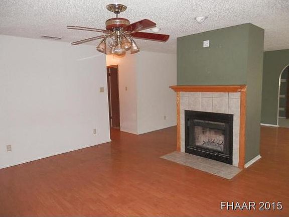 2nd image of 1517 Violet Ave