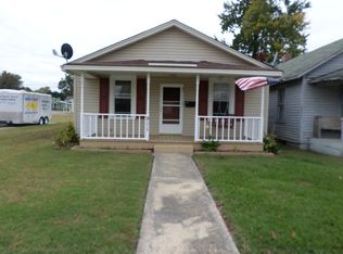 911 Jackson St, Roanoke Rapids, NC 27870