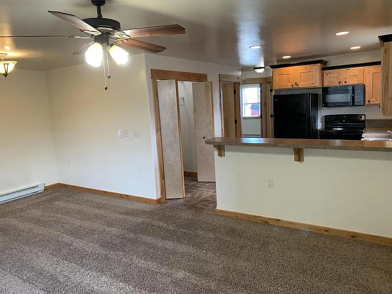 2 bed, 1.0 bath, 850 sqft, $1,425 — Photo 4