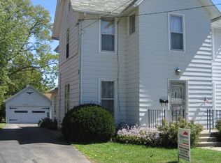 109 S 7th St, Oregon, IL 61061