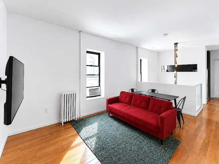 29 Brooklyn Ave #1F — Photo 2