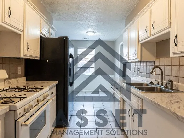 4825 S Fairmont Ave — Photo 21