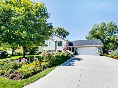 225 Wedgewood Dr, Saint Paul, MN, 55115